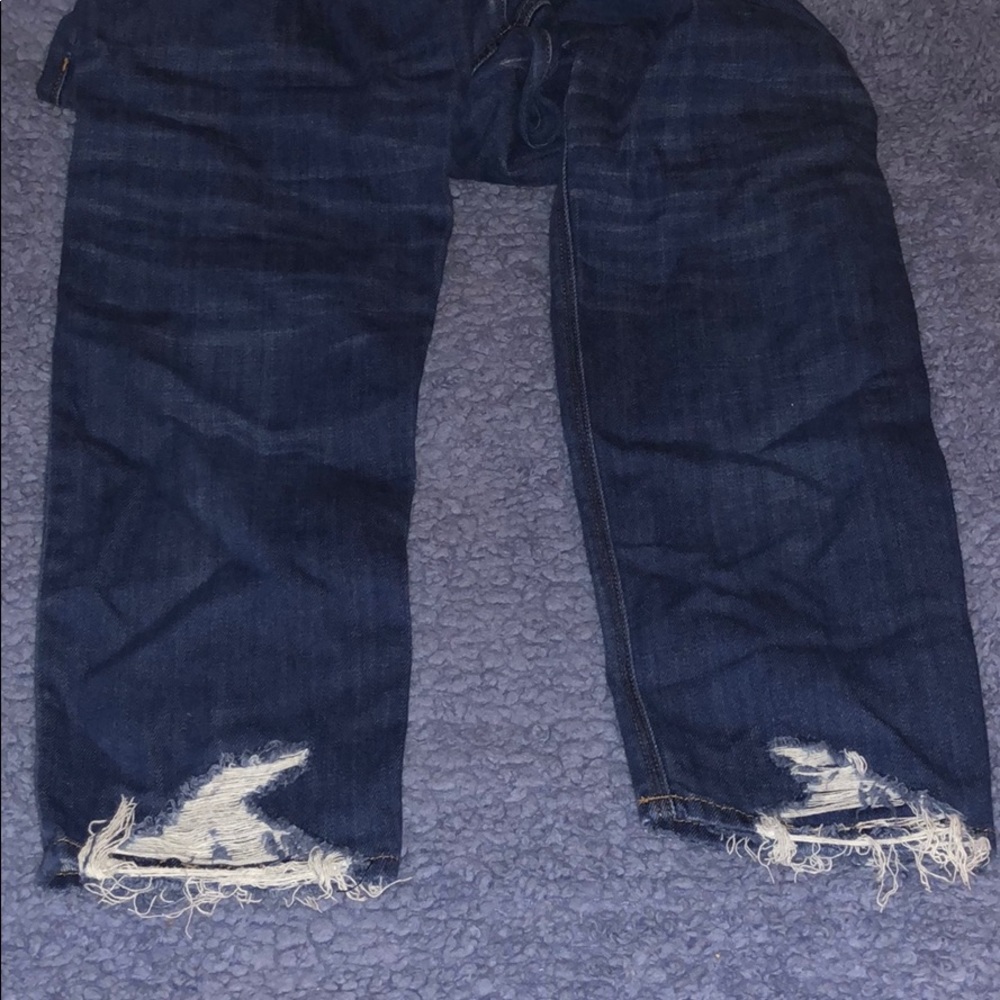 Distressed High Rise Mom Jeans - Picture 5 of 10